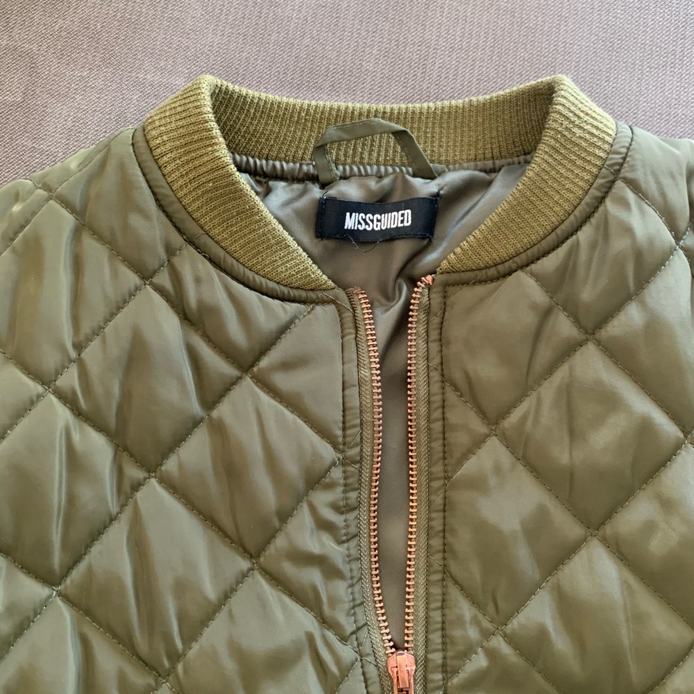 *SOLD* Missguided Army Green Quilted Bomber Jacket Puffer Coat - Picture 4 of 4